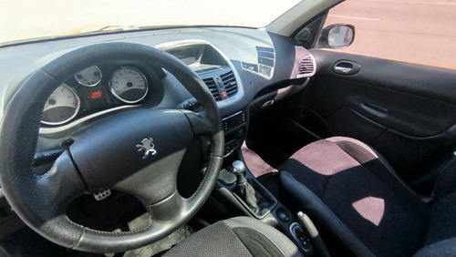 Peugeot 207 1.6 Xt
