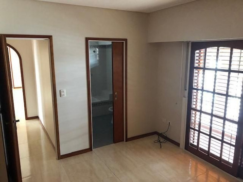 Casa En Venta En Villa Ballester