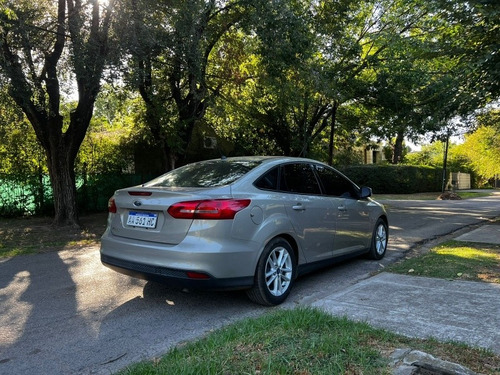 Imagen 5 de 15 de Ford Focus S Gnc