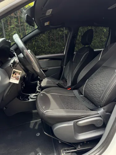 Renault Duster Oroch 2.0 Intens 4X4