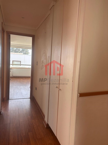 Casa En Venta De 4 Dorm. En Concón