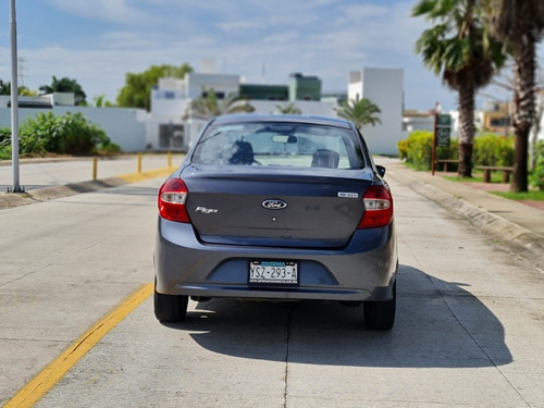 Imagen 8 de 12 de Ford Figo 2017 1.5 Titanium Sedan At
