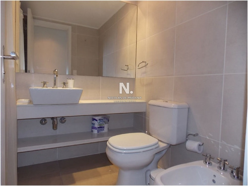 Ocean Drive Ii Piso Alto. Vende Alquila- Ref: 127