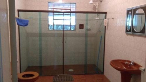 Chácara No Litoral Com 3 Quartos Em Itanhaém/sp 3642-pc