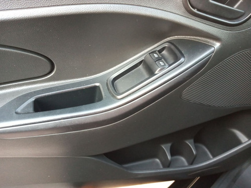 Imagen 11 de 15 de Ford Figo 2018 Energy Tm Ac