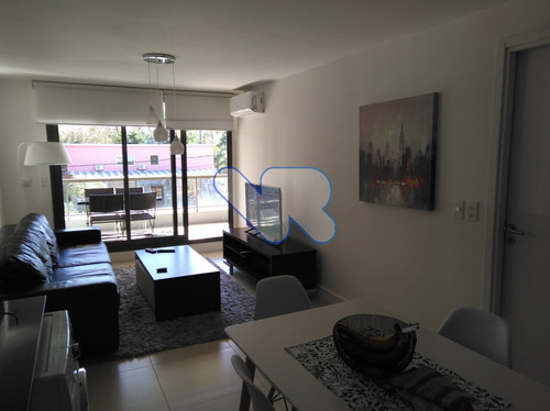 Vendo Depto Moderno 2 Dorm, 1 Baño Y 1 Toalette Con Parrillero Y Piscina