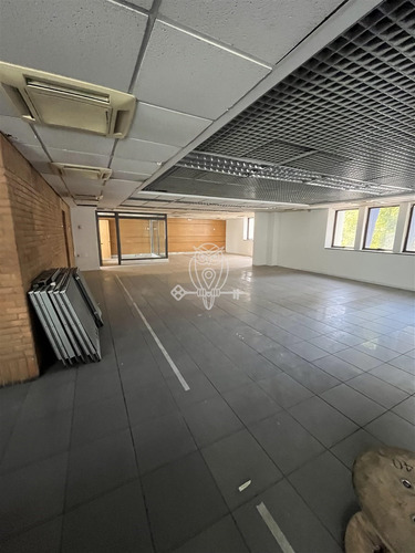 Local Comercial En Arriendo En Las Condes