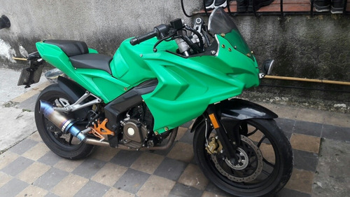 Rouser Bajaj Rs 200 Full Inyeccion Permuto..!!!