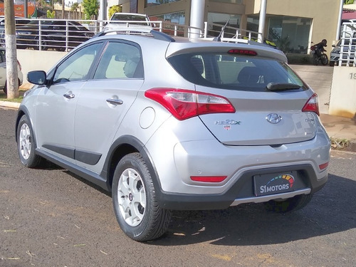 Imagem 2 de 8 de Hyundai Hb20x Premium 1.6 Prata 2014