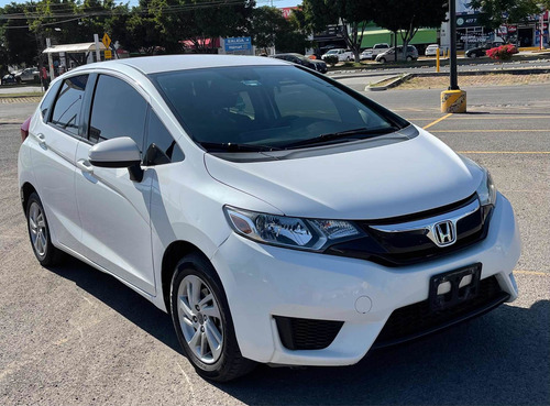 Imagen 2 de 14 de Honda Fit 2017 1.5 Fun Mt Marchas