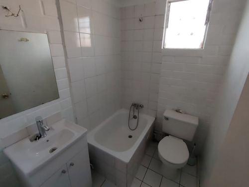 Casa De 2 Pisos, En Villa Los Adobes, Se Acepta Subsidio.