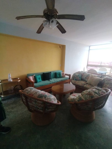Imagen 4 de 9 de Conj. Res Jardin Higuerote Apto 2 Hab 1 Baño