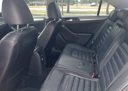 Imagen 9 de 15 de Volkswagen Vento 2.0 T Sportline Dsg L11 2014