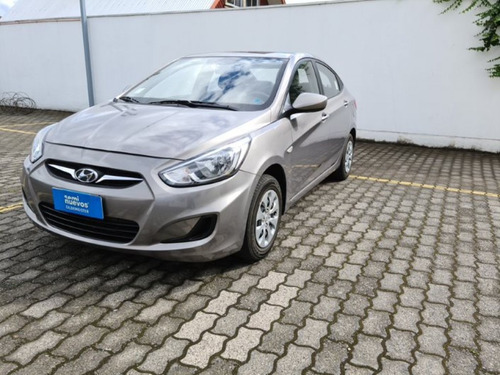 Hyundai Accent Accent Rb Sdn 1.4 6m/t Gl Av