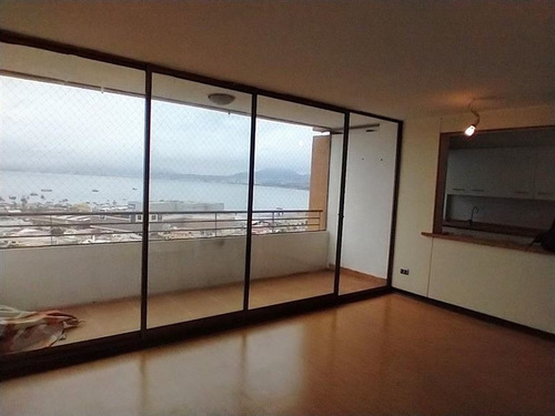 Departamento En Venta De 3 Dorm. En Coquimbo