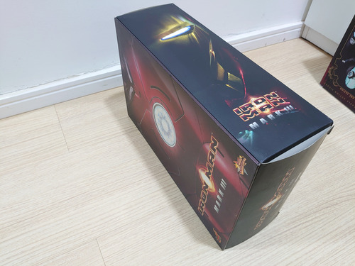 Caixa Action Figure Ironman Homem De Ferro Hot Toys Mk Iii (Usado)