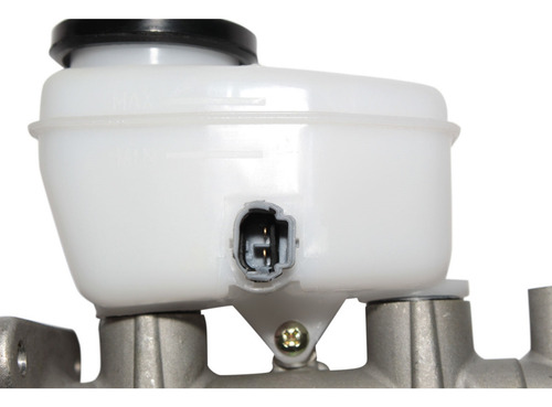 Bomba Freno Para Toyota Hilux 2.4 22r Rn85 / Rn81 4x2 1996