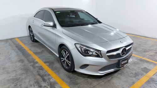 Mercedes-Benz Clase CLA 1.6 CLA 200 AT