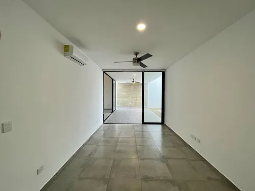 Casa De Una Planta En Venta En Mérida En Mirova, Dzityá