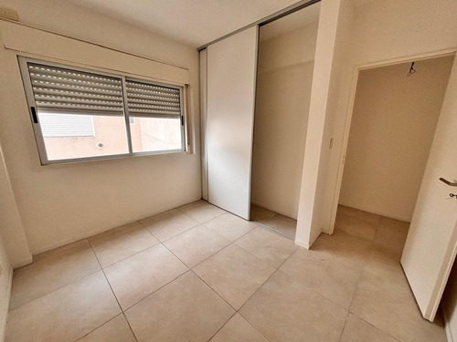 Oportunidad!! Departamento 2 Ambientes Apto Crédito - Flores Sur