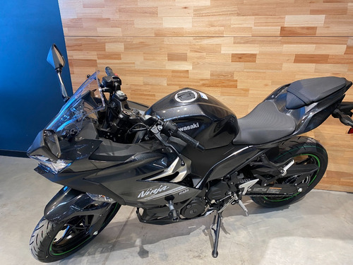 Imagen 14 de 15 de Kawasaki Ninja 400 0km