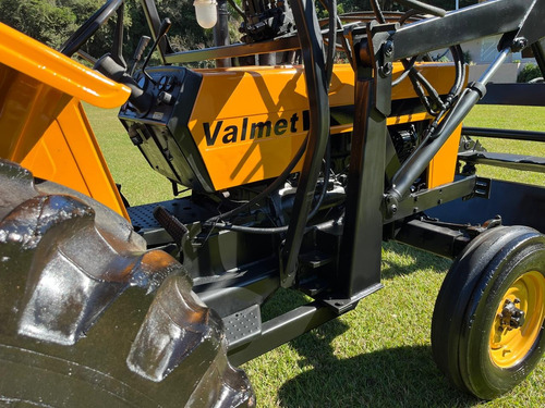 Trator Valmet 78 Com Concha Niveladora E Plaina