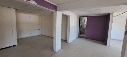 Oficina Central, Cercano A Nueva Estación Ffcc Y Terminal