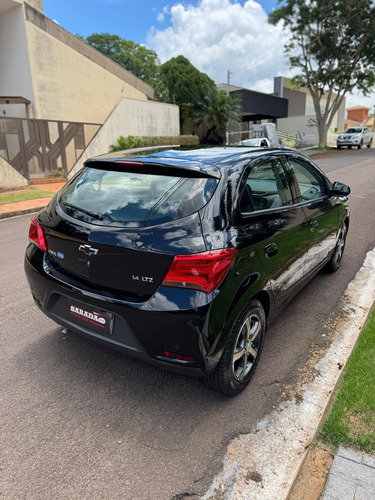 Chevrolet Onix 1.4 MPFI LTZ 8V