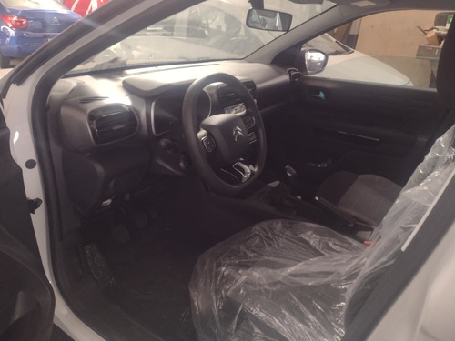 Imagen 7 de 15 de Citroën C4 Cactus Feel Pack Look 1.6 Manual