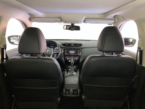 Imagen 13 de 15 de Nissan X-trail Exclusive 2 Row