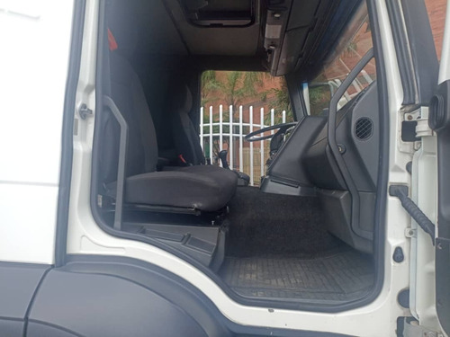 Imagen 8 de 17 de Iveco 450s38t