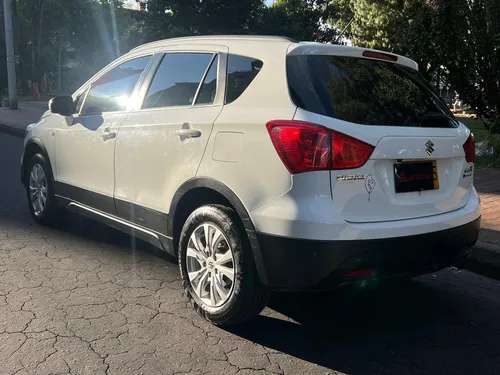 Suzuki S-Cross 1.6 GL 2WD MT
