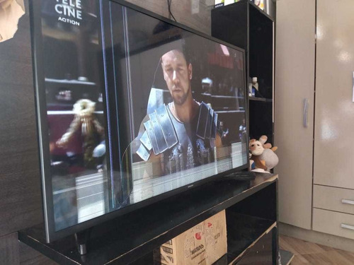 Imagem 1 de 4 de Televisão Samsung 43 Smart
