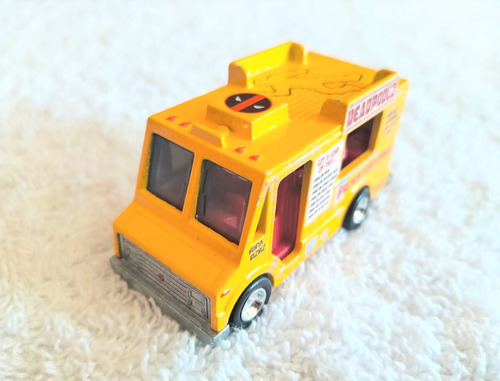 Deadpool Chimichanga Truck, Hot Wheels, Llantas Goma, E382