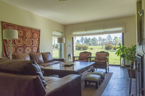 Imagen 9 de 30 de Casa En Venta De 3 Dormitorios En Lomas De La Tahona (ref: Est-351)
