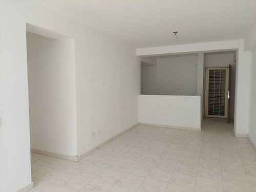 Imagen 9 de 14 de Re/max. Iris Hernandez. Vende Townhouse (88m2). Manantial. Naguanagua. Codigo 127545