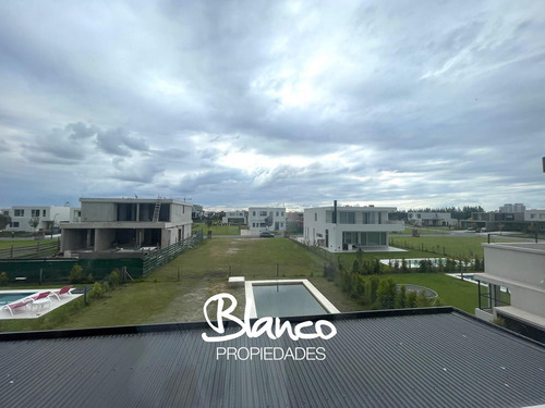 Casa En Venta En Carpinchos, Nordelta, Tigre