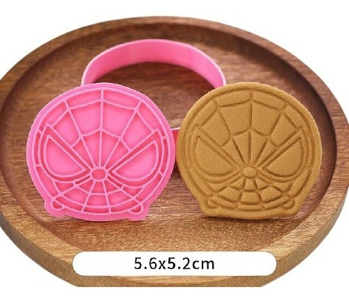 Set 4 Cortadores Galletas Avengers / Fondant