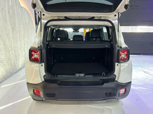 Jeep Renegade 1.8 16V FLEX SPORT 4P AUTOMÁTICO