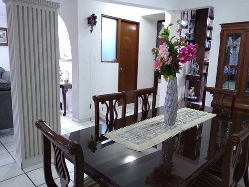 Imagen 2 de 12 de Bonita Casa En Venta Con Excelente Seguridad