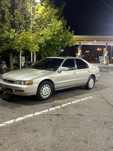 Honda Accord 2.2 Ex At