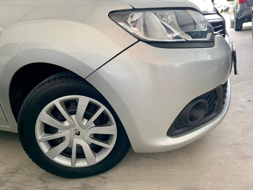 Renault Sandero 1.6 Expression 8v Flex 4p Manual