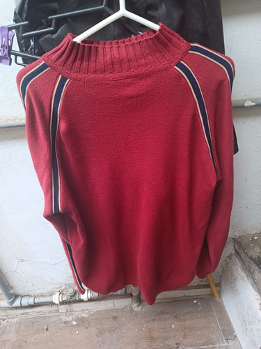Chompa Usada Tejida Colucci Talla Medio Unisex,sin Detalle (Usado)