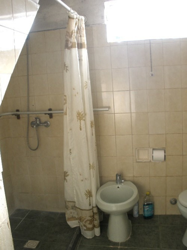 Imagen 7 de 14 de Venta Casa Tipo Chalet 3 Dormitorios Próximo D. A Larrañaga