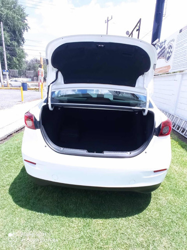 Imagen 8 de 12 de Mazda Mazda 3 2.5l Sport Sedan Aut