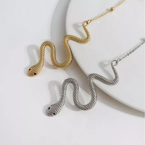 Cadena De Pierna Elastica Cadena De Cuerpo De Serpiente Color Dorada Diámetro 30 Cm