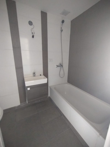 Departamento En Duplex A La Venta En Adrogue Con Cochera