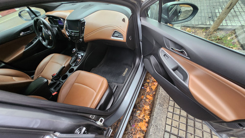 Chevrolet Cruze 5 1.4 Premier Turbo At
