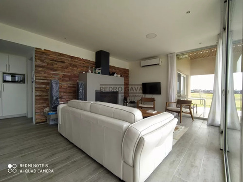 Casa En Venta En Laguna De Los Cisnes Muy Próximo A Piriapolis Y Punta Del Este