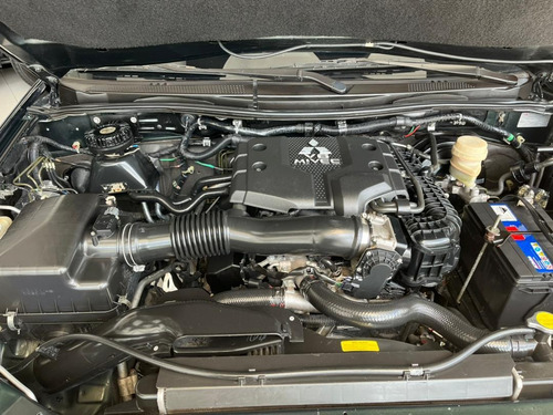 Imagen 9 de 10 de Mitsubishi Montero Gls Blindada